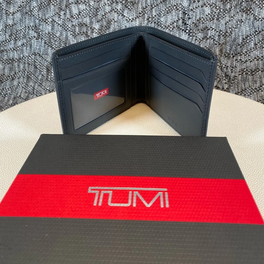 Tumi Nassau Global Double Billfold Wallet Grey Textured Leather NEW